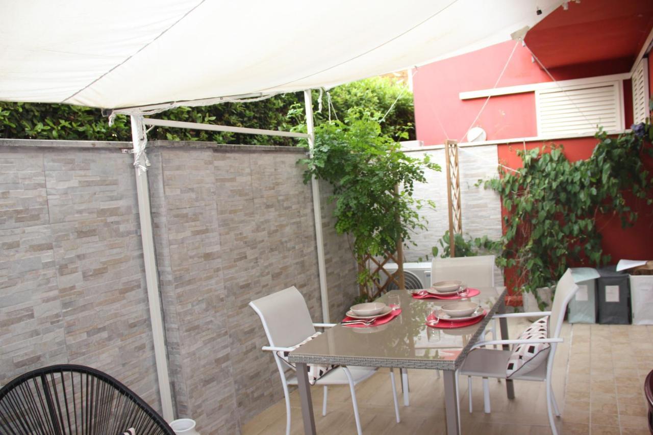 Appartement Casa Lucia Private Car Or Motorcycle Park à Lucques Extérieur photo